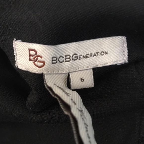 🖤5/$25 🖤BCBGeneration black stretch skirt w/lace detail - Picture 4 of 4